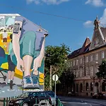 Stylish Apartment Under The Buda Castle