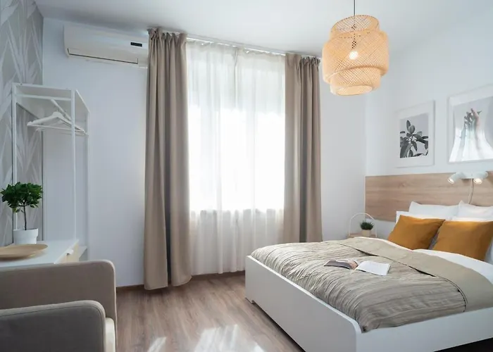 Stylish Apartment Under The Buda Castle
