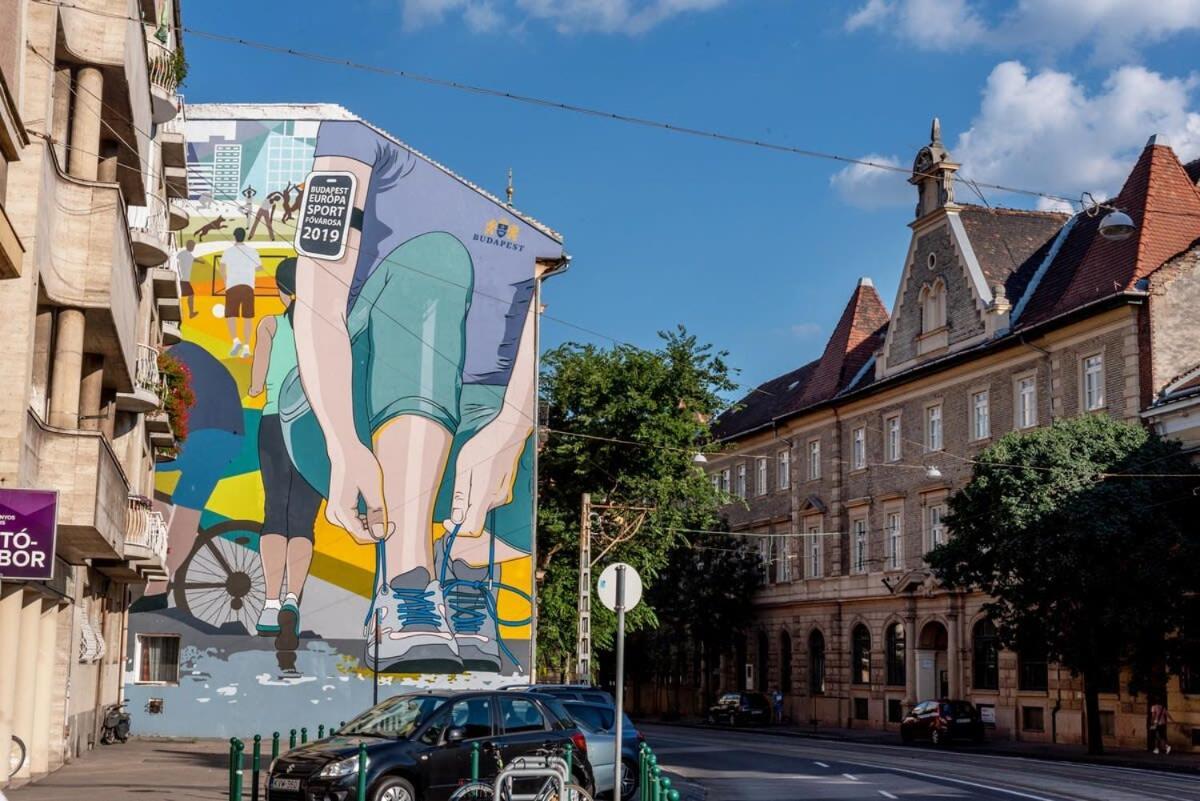 Stylish Under The Buda Castle Apartment