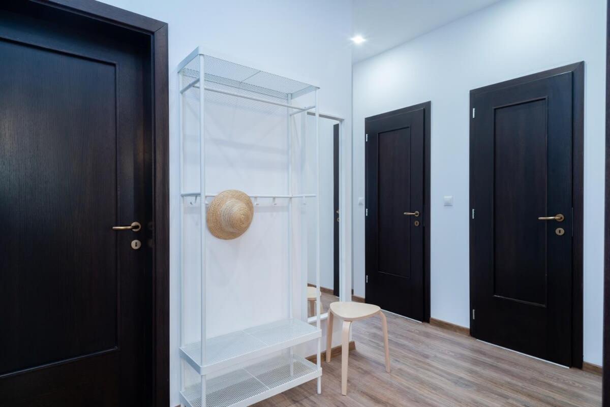 Stylish Under The Buda Castle Apartment *