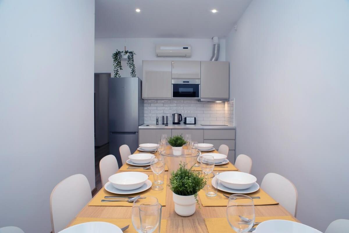Apartment Stylish Under The Buda Castle